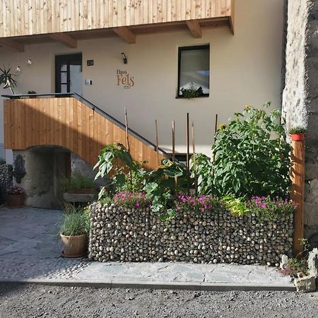Haus Fels Panzió Sluderno Kültér fotó