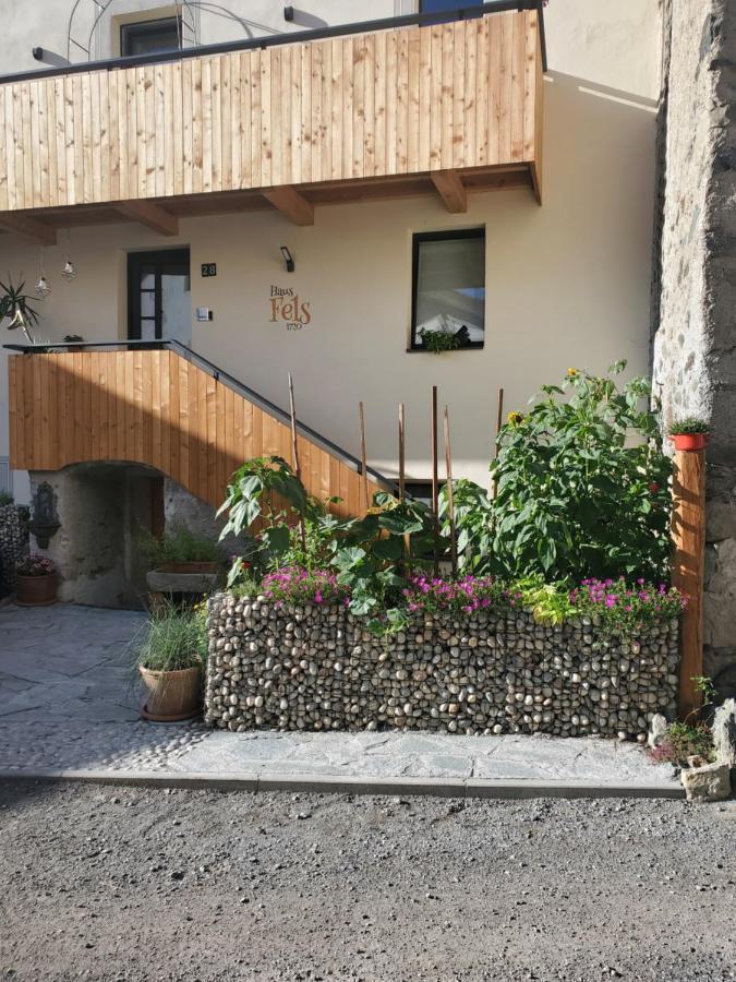 Haus Fels Panzió Sluderno Kültér fotó